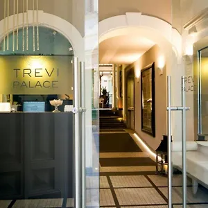 **** Hotel Trevi Palace Luxury Italien